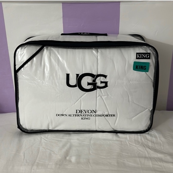 UGG Bedding Ugg Devon Down Alternative Quilted King Comforter Poshmark